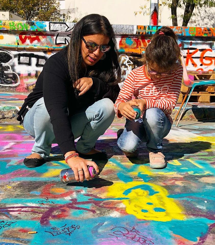 42773798_2121159891468278_2727216177540497408_n