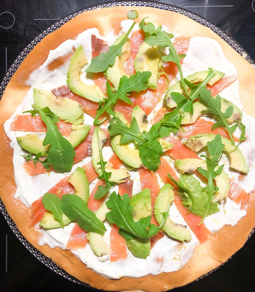 Pizza saumon avocat